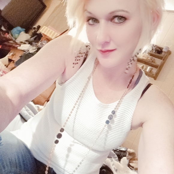 Meet your Posher, Lorica - Picture 5 of 6